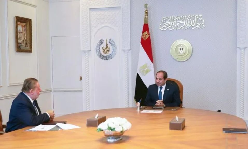 السيسي يبحث مع محافظ البنك المركزي مستجدات الاقتصاد وخفض التضخم وزيادة الاحتياطي النقدي