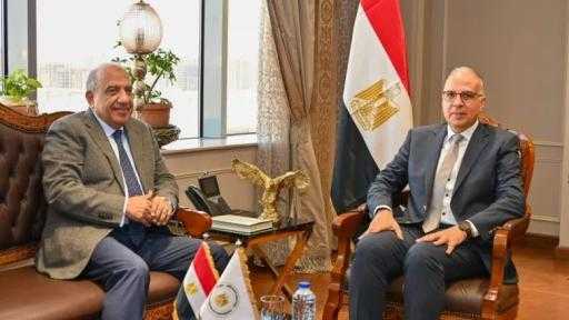 وزيرا الري والكهرباء يبحثان التوسع في استخدام الطاقة الشمسية بمحطات الرفع لدعم التحول الأخضر وخفض الانبعاثات