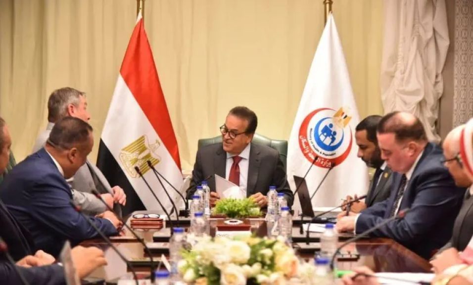وزير الصحة يبحث توطين تكنولوجيا تصنيع كواشف فصائل الدم في مصر بالتعاون مع DIAGAST وThink Pro