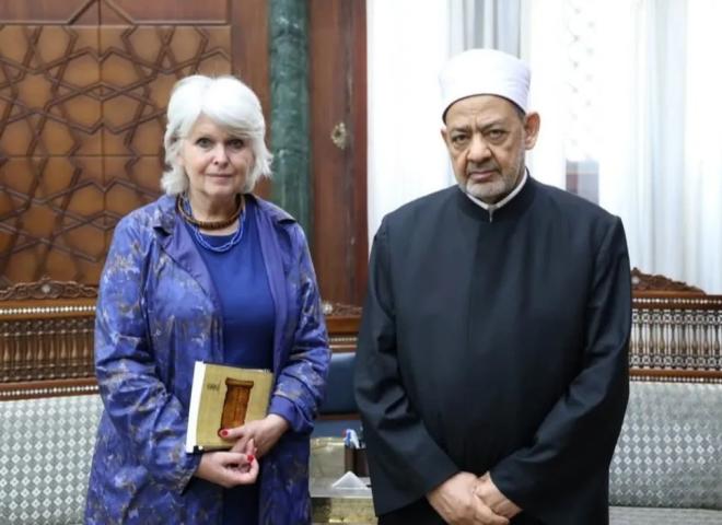 شيخ الأزهر يستقبل السفيرة الفرنسية المعنية بحقوق الإنسان
