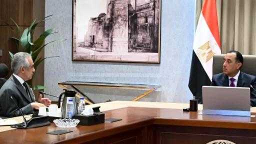 رئيس الوزراء يتابع آخر مستجدات تطوير خدمات الشهر العقاري والتوثيق