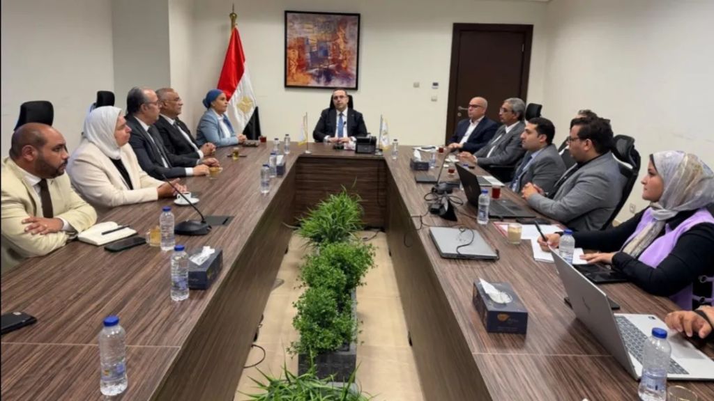 وليد عباس: ندرس منح مزايا للمعلنين الذين يستخدمون الطاقة المتجددة