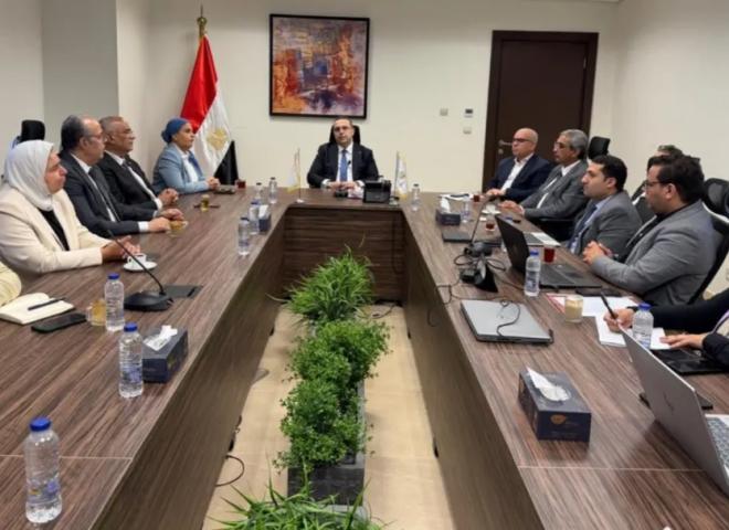 وليد عباس: ندرس منح مزايا للمعلنين الذين يستخدمون الطاقة المتجددة