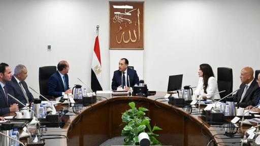 رئيس الوزراء يُتابع ملف تشغيل وصيانة محطات معالجة الصرف الصحي