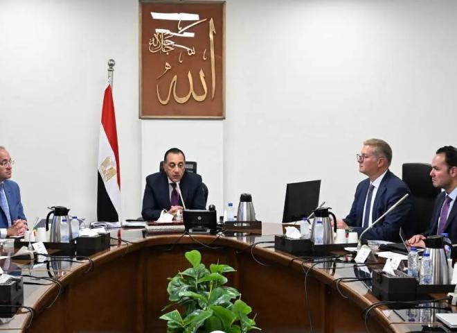 رئيس الوزراء يتابع جهود زيادة المخزون الاستراتيجي من المنتجات البترولية