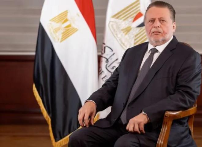 البنك المركزي المصري ووزارة الخارجية يطلقان مبادرة «حدث بياناتك في مصر» للمصريين العاملين بالخارج بالتعاون مع البنك الأهلي المصري وبنك مصر