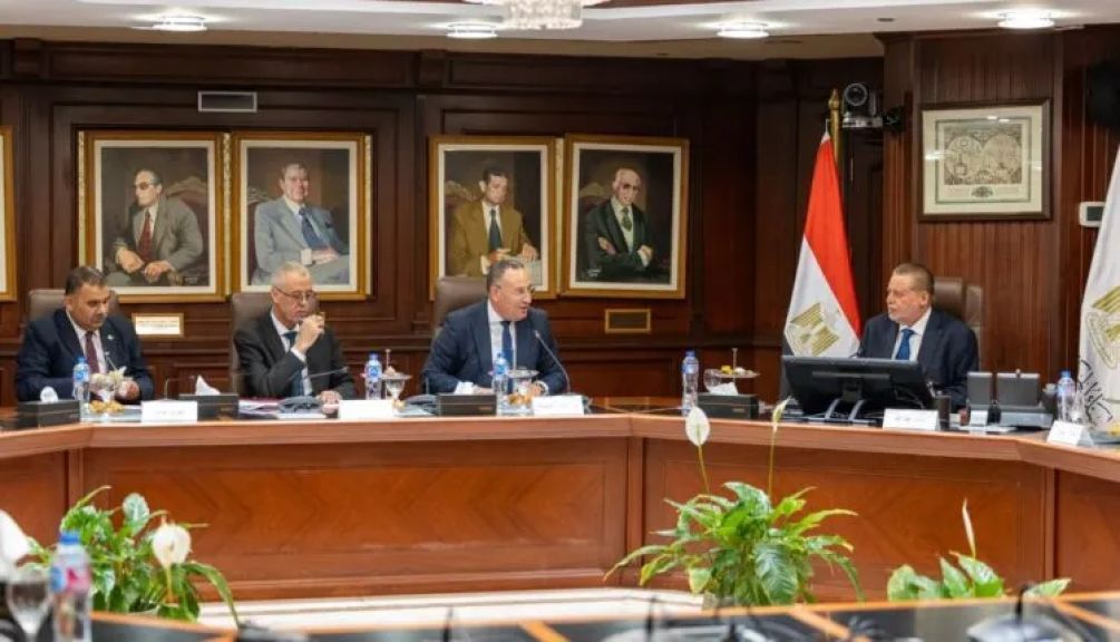 محافظ البنك المركزي المصري يبحث مع وزير التعليم العالي مستجدات مبادرة «منحة علماء المستقبل» استعدادًا لقبول طلاب جدد خلال العام الجامعي القادم