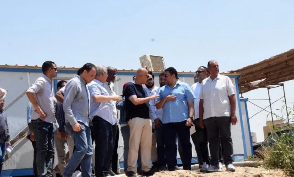 نائب وزيرة الإسكان يتفقد مشروعات المرافق والطرق بمناطق «بيت الوطن» بالقاهرة الجديدة