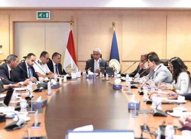 وزير السياحة يترأس أول اجتماع للتحضير لاستقبال كسوف الشمس الكلي في مصر أغسطس 2027