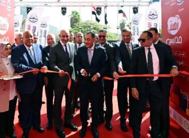 رئيس الوزراء يفتتح المعرض الرئيسي لـ ”أهلًا مدارس 2026” بمدينة نصر