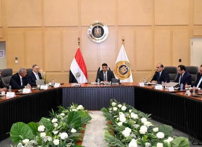 75.5 مليون طن سنويًا.. الصناعة تضع خارطة جديدة لتعزيز إنتاج وصادرات الأسمنت