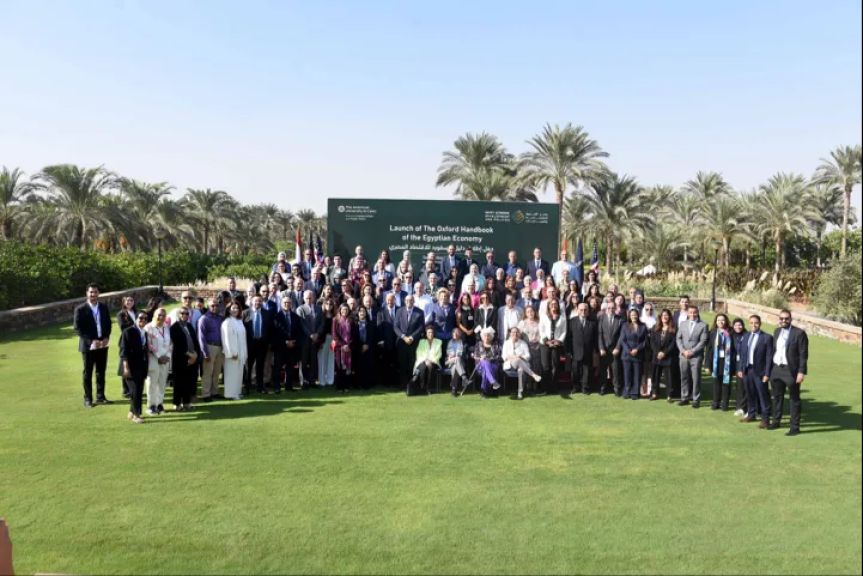 البنك الأهلي المصري يعلن إطلاق «دليل أكسفورد للاقتصاد المصري» بالتعاون مع بنك مصر والجامعة الأمريكية بالقاهرة