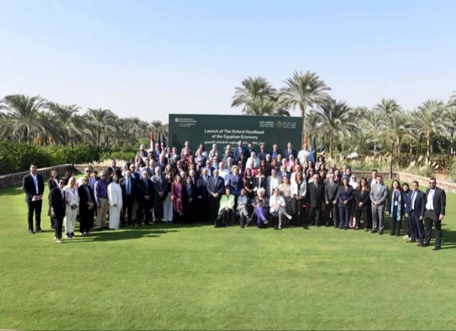 البنك الأهلي المصري يعلن إطلاق «دليل أكسفورد للاقتصاد المصري» بالتعاون مع بنك مصر والجامعة الأمريكية بالقاهرة