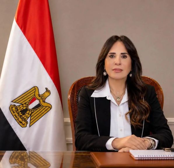وزيرة الإسكان تتابع الموقف التنفيذي للمشروعات وملفات العمل بعدد من المدن الجديدة بالصعيد