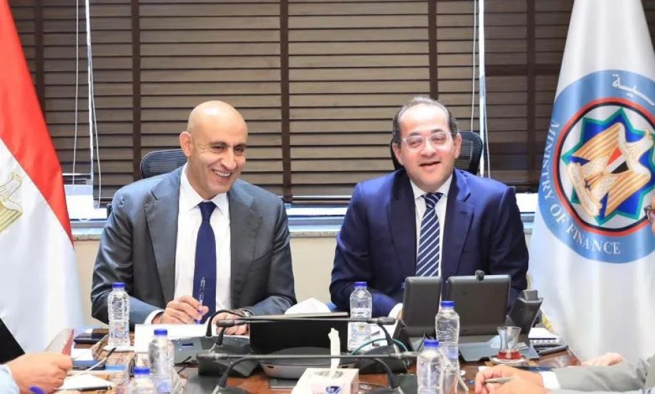 وزيرا المالية والتعليم يبحثان تحسين أوضاع المعلمين.. وزيادة مرتباتهم العام الدراسي المقبل