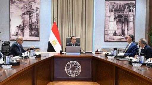رئيس الوزراء يستعرض محاور جلسة الأمن الغذائي والمائي بمنتدى مصر 2026