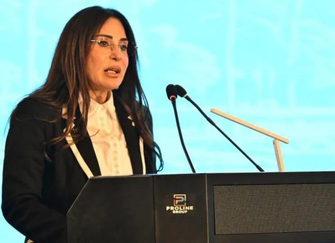 وزيرة الإسكان: تغطية مياه الشرب تصل إلى 99%.. واستهداف رفع الصرف الصحي إلى 82%