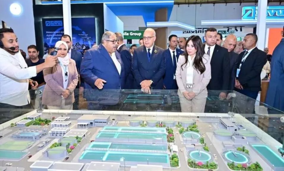 وزيرا الإسكان والري يتفقدان أحدث تكنولوجيات المياه والصرف الصحي بمعرض IWWI 2026
